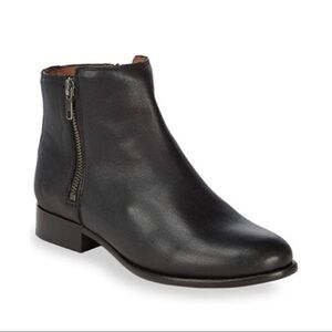 NIB Frye Carly Double Zip Boots